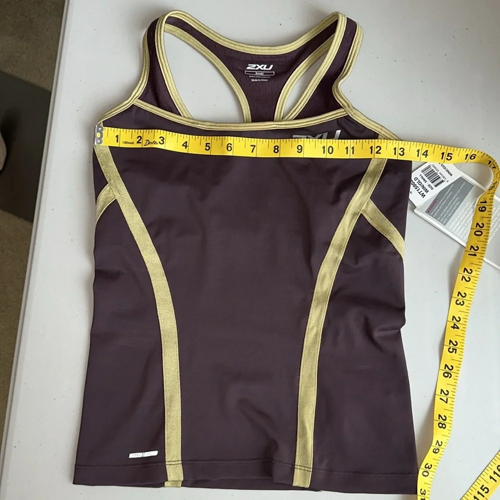 NWT 2XU wine and gold Performance Tank Size Small. - Picture 6 of 14